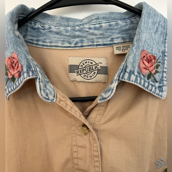 Medium Denim Republic embroidered tan flannel shirt - Picture 3 of 3